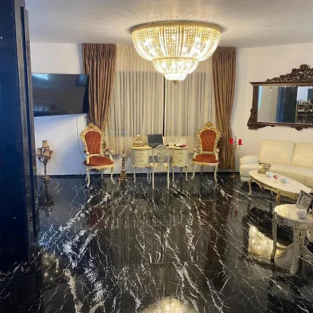 Guest house Canada Castle