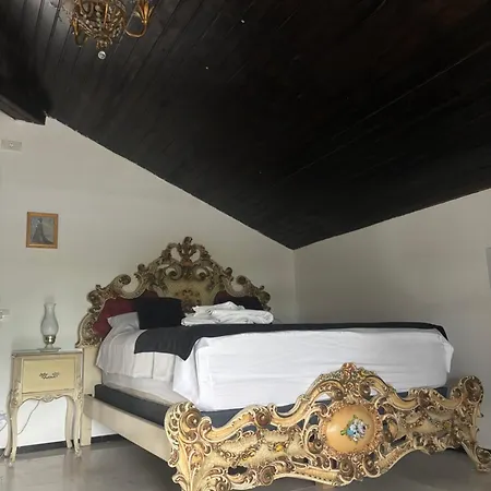 Canada Castle Penzion 4*