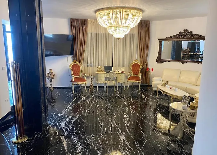 Gasthof Canada Castle