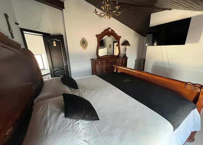 Guest house Canada Castle