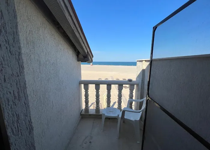 Canada Castle Guest house 4*